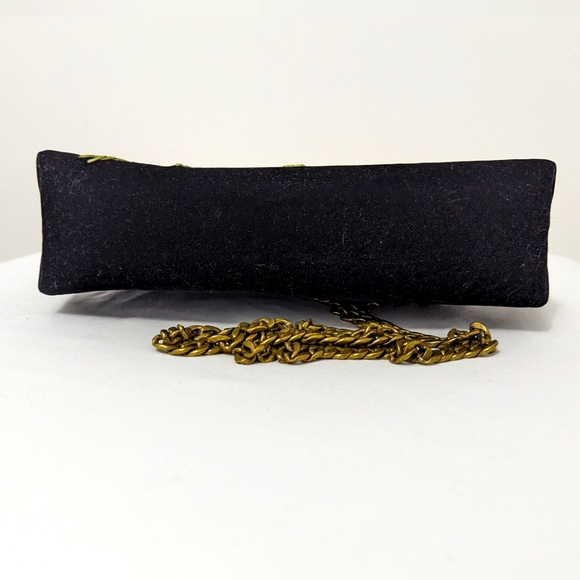 Medium Handcrafted Velvet Embroidered Floral Clutch - Picture 2 of 4